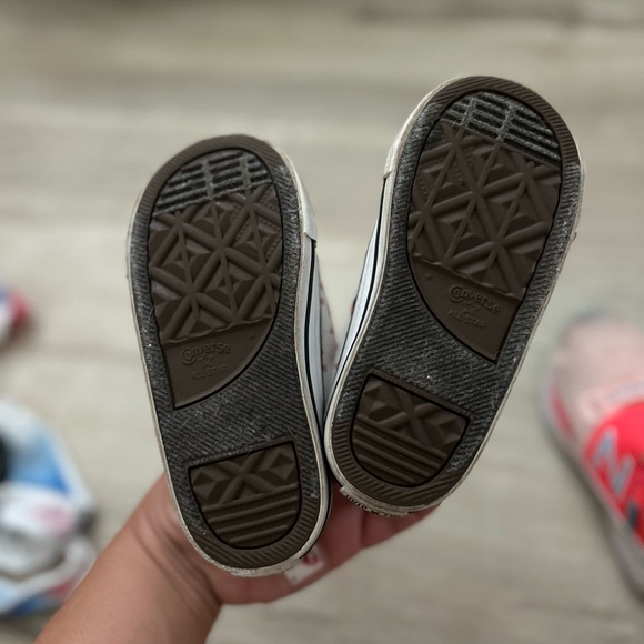 Ladybug converse - Picture 3 of 4